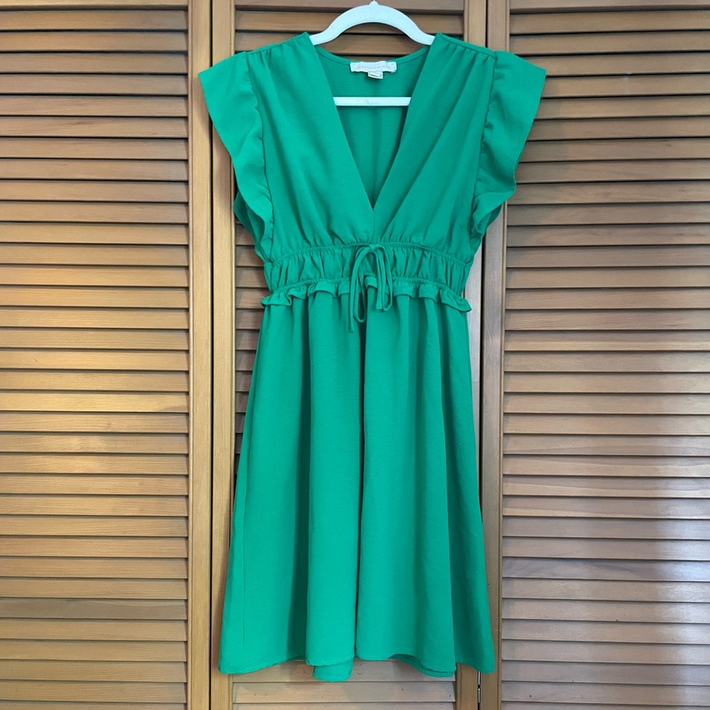 Green ruffle sleeve mini dress